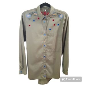 Army green soldier cotton shirt. European made.